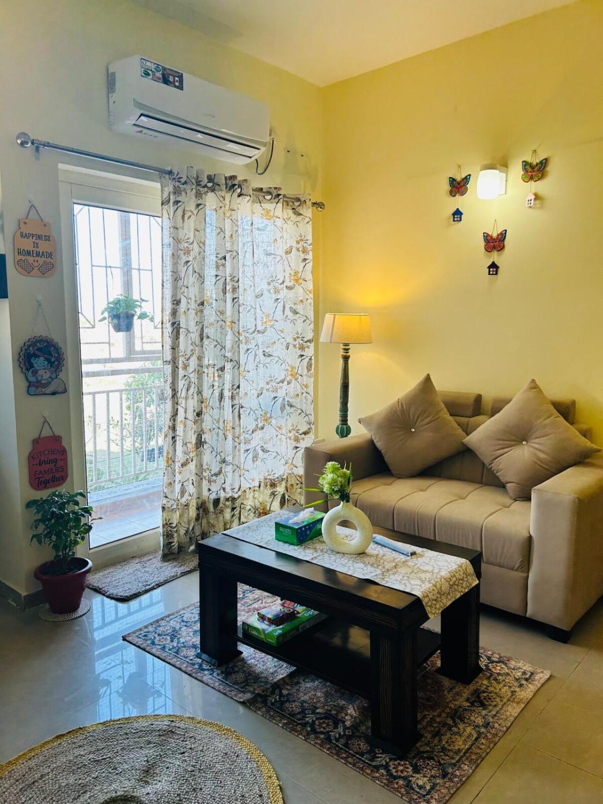Radhey Bliss A Cozy Apartment *